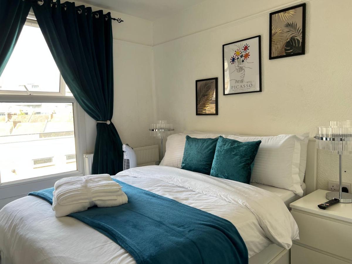 Luxury 1Bed Holiday Flat-10 Minutes From London Bridge & 3Mins Walk To Lewisham Dlr Apartment Exterior foto